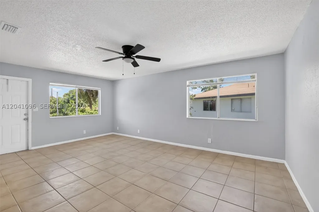 2107 Catherine Dr Drive Delray Beach FL 33445