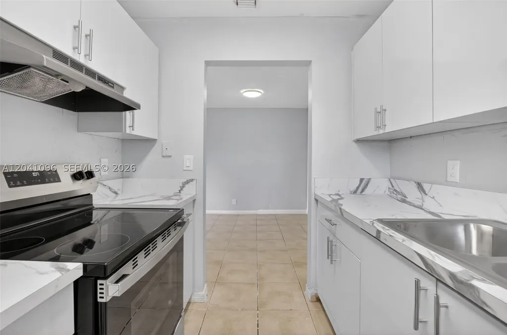 2107 Catherine Dr Drive Delray Beach FL 33445