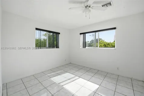 7521 NW 1st Avenue Miami FL 33150