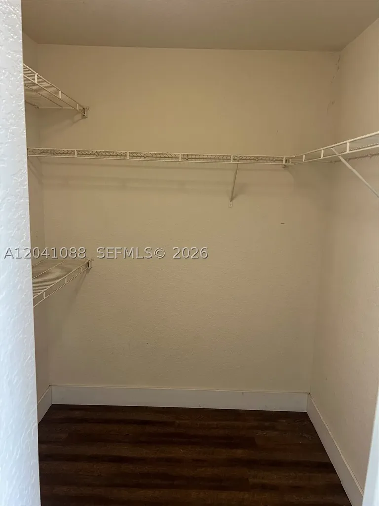 183 Hidden Ct Road Hollywood FL 33023