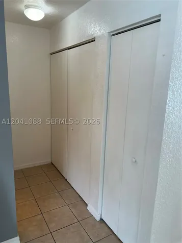 183 Hidden Ct Road Hollywood FL 33023
