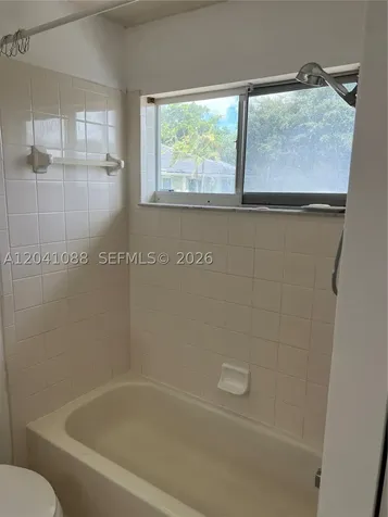 183 Hidden Ct Road Hollywood FL 33023