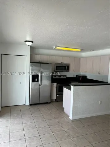 183 Hidden Ct Road Hollywood FL 33023
