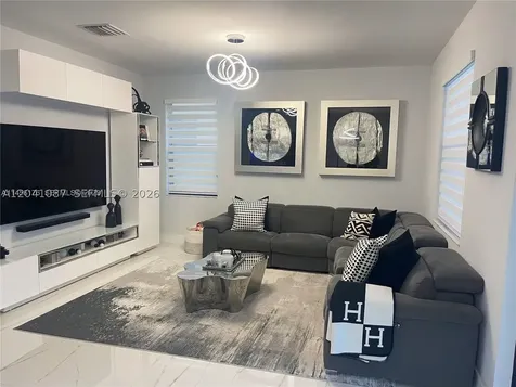 8719 W 33rd Avenue Hialeah FL 33018