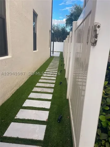 8719 W 33rd Avenue Hialeah FL 33018