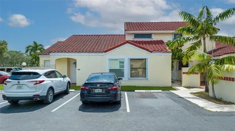 2513 San Remo Circle Homestead FL 33035