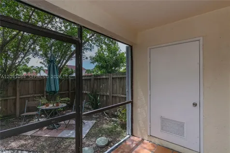 2513 San Remo Circle Homestead FL 33035