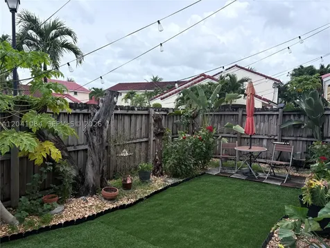 2513 San Remo Circle Homestead FL 33035