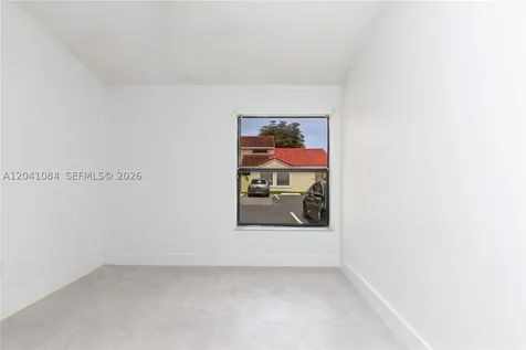 2513 San Remo Circle Homestead FL 33035