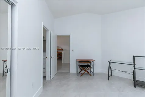2513 San Remo Circle Homestead FL 33035