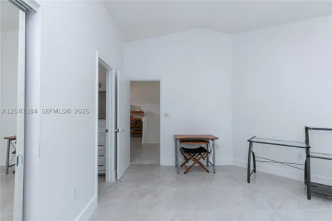 2513 San Remo Circle Homestead FL 33035