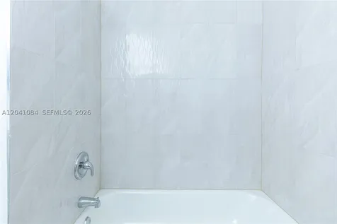 2513 San Remo Circle Homestead FL 33035