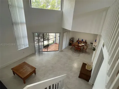 2513 San Remo Circle Homestead FL 33035