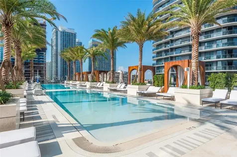 801 S Miami Avenue Miami FL 33130