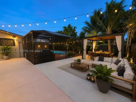 10015 SW 213th Terrace Cutler Bay FL 33189