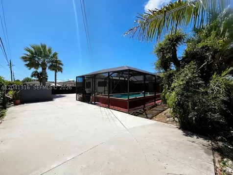 10015 SW 213th Terrace Cutler Bay FL 33189