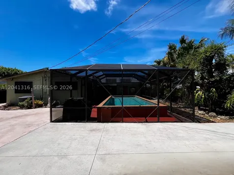 10015 SW 213th Terrace Cutler Bay FL 33189
