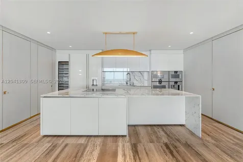 10201 Collins Avenue Bal Harbour FL 33154