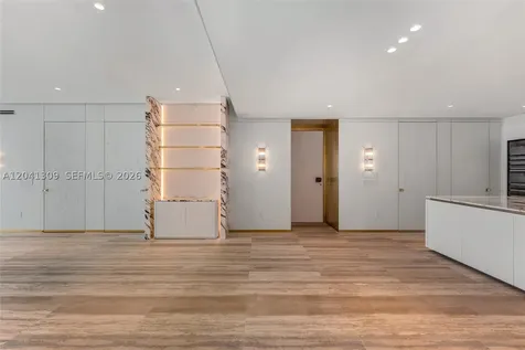 10201 Collins Avenue Bal Harbour FL 33154
