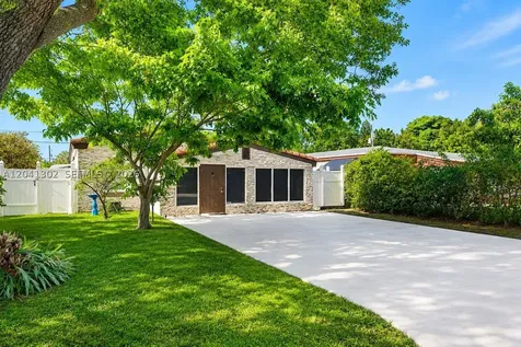 1980 NE 174th Street North Miami Beach FL 33162