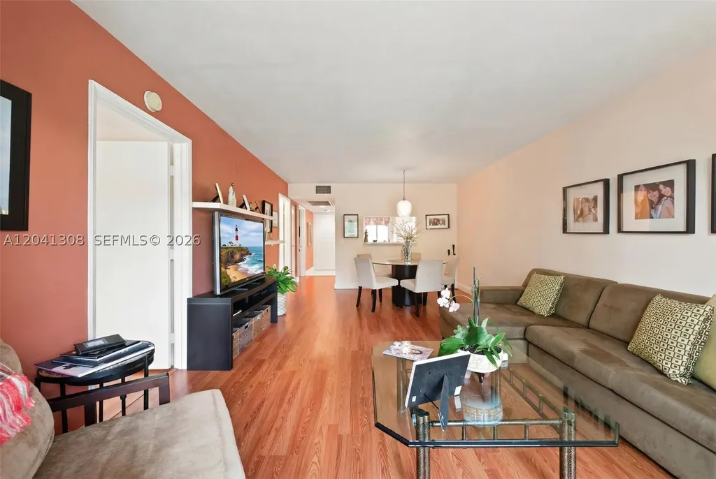 901 SW 138th Avenue Pembroke Pines FL 33027