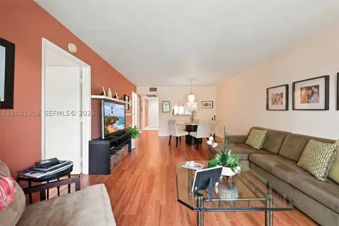 901 SW 138th Avenue Pembroke Pines FL 33027