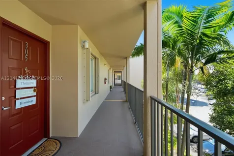 901 SW 138th Avenue Pembroke Pines FL 33027