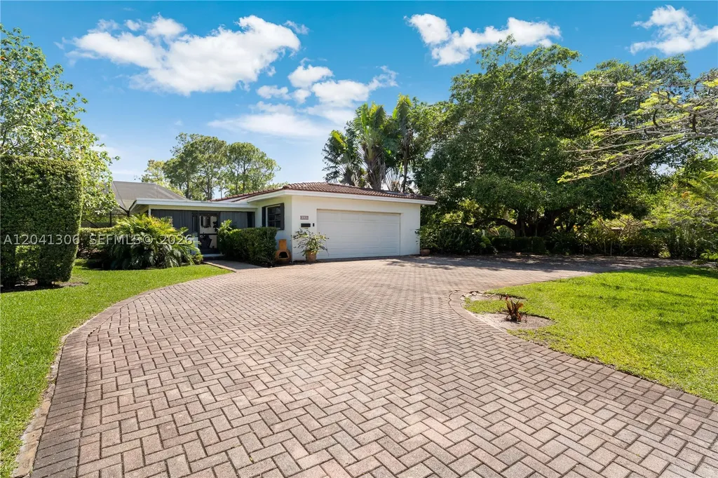 8480 SW 66th Street Miami FL 33143