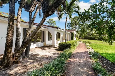 8480 SW 66th Street Miami FL 33143