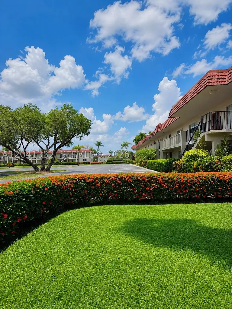 20 Abbey Lane Delray Beach FL 33446