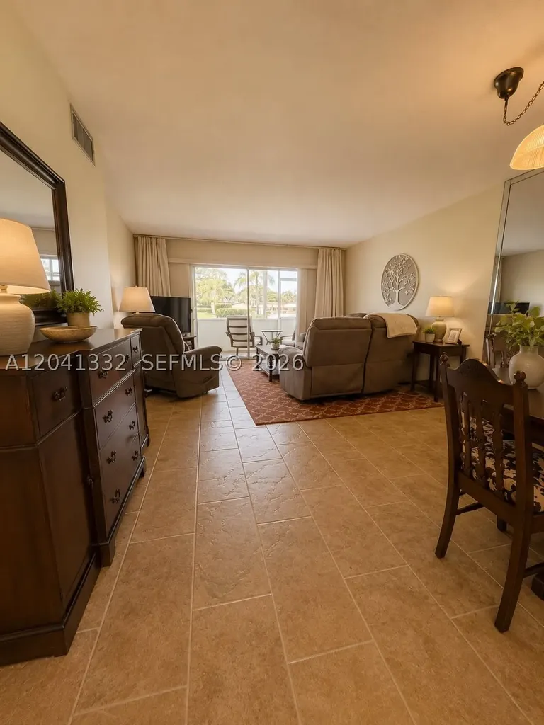 20 Abbey Lane Delray Beach FL 33446