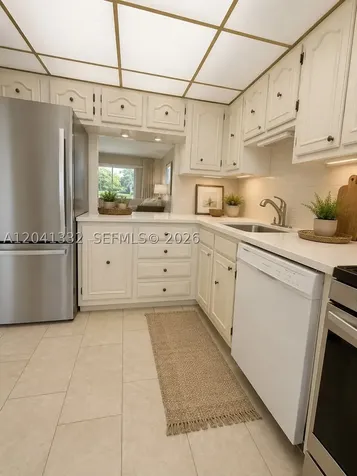 20 Abbey Lane Delray Beach FL 33446