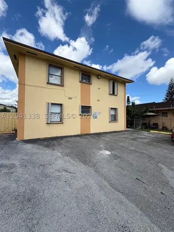 231 E 7th Street Hialeah FL 33010
