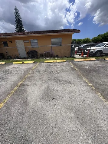 231 E 7th Street Hialeah FL 33010