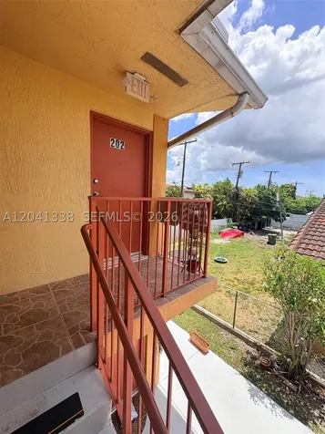 231 E 7th Street Hialeah FL 33010