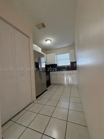 231 E 7th Street Hialeah FL 33010
