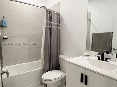 3482 W 114th Terrace Hialeah FL 33018