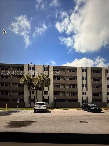 10090 NW 80th Court Hialeah Gardens FL 33016