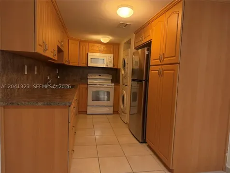 10090 NW 80th Court Hialeah Gardens FL 33016