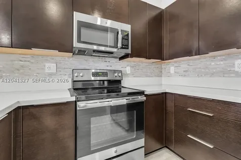 3401 W 94th Terrace Hialeah FL 33018-2079