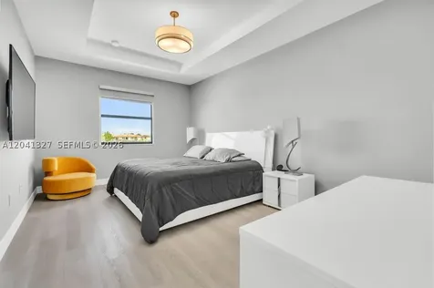 3401 W 94th Terrace Hialeah FL 33018-2079