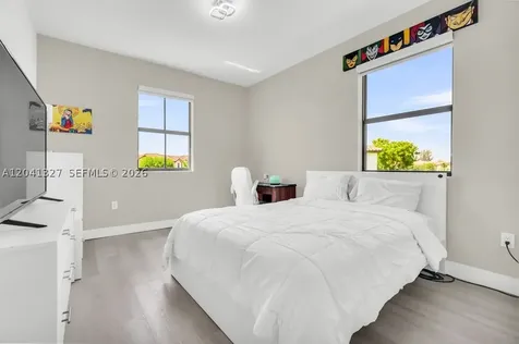 3401 W 94th Terrace Hialeah FL 33018-2079