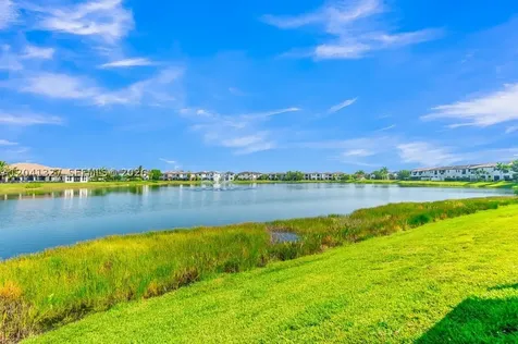 3401 W 94th Terrace Hialeah FL 33018-2079