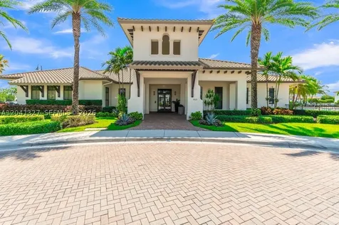 3401 W 94th Terrace Hialeah FL 33018-2079
