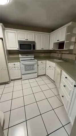 1770 NE 191st Street Miami FL 33179