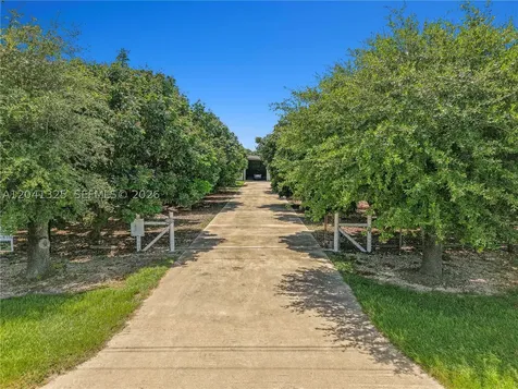 33300 SW 202nd Avenue Homestead FL 33034