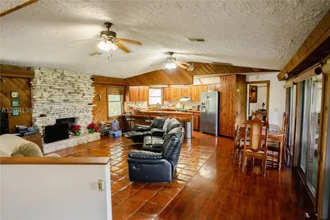 10337 NE 120th Okeechobee FL 34972
