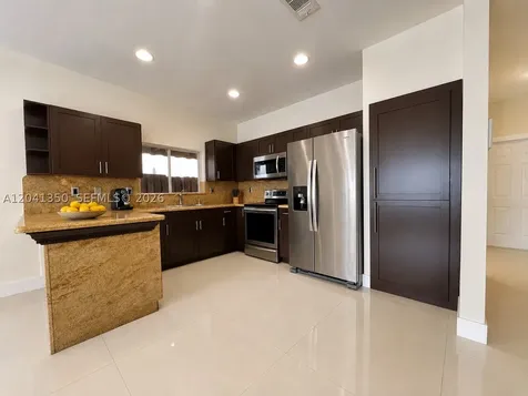 12716 SW 136 Te Miami FL 33186