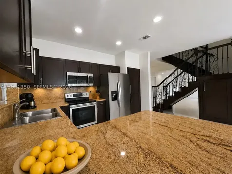 12716 SW 136 Te Miami FL 33186