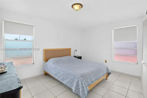 3210 NW 19th Street Miami FL 33125